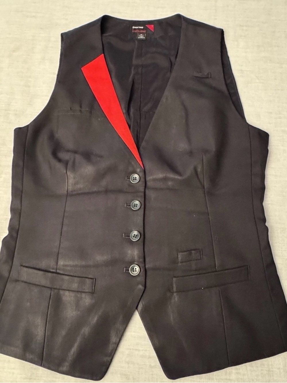 Vintage Qantas Martin Grant Red and Black Women’s Vest Top Size 8R Polyester